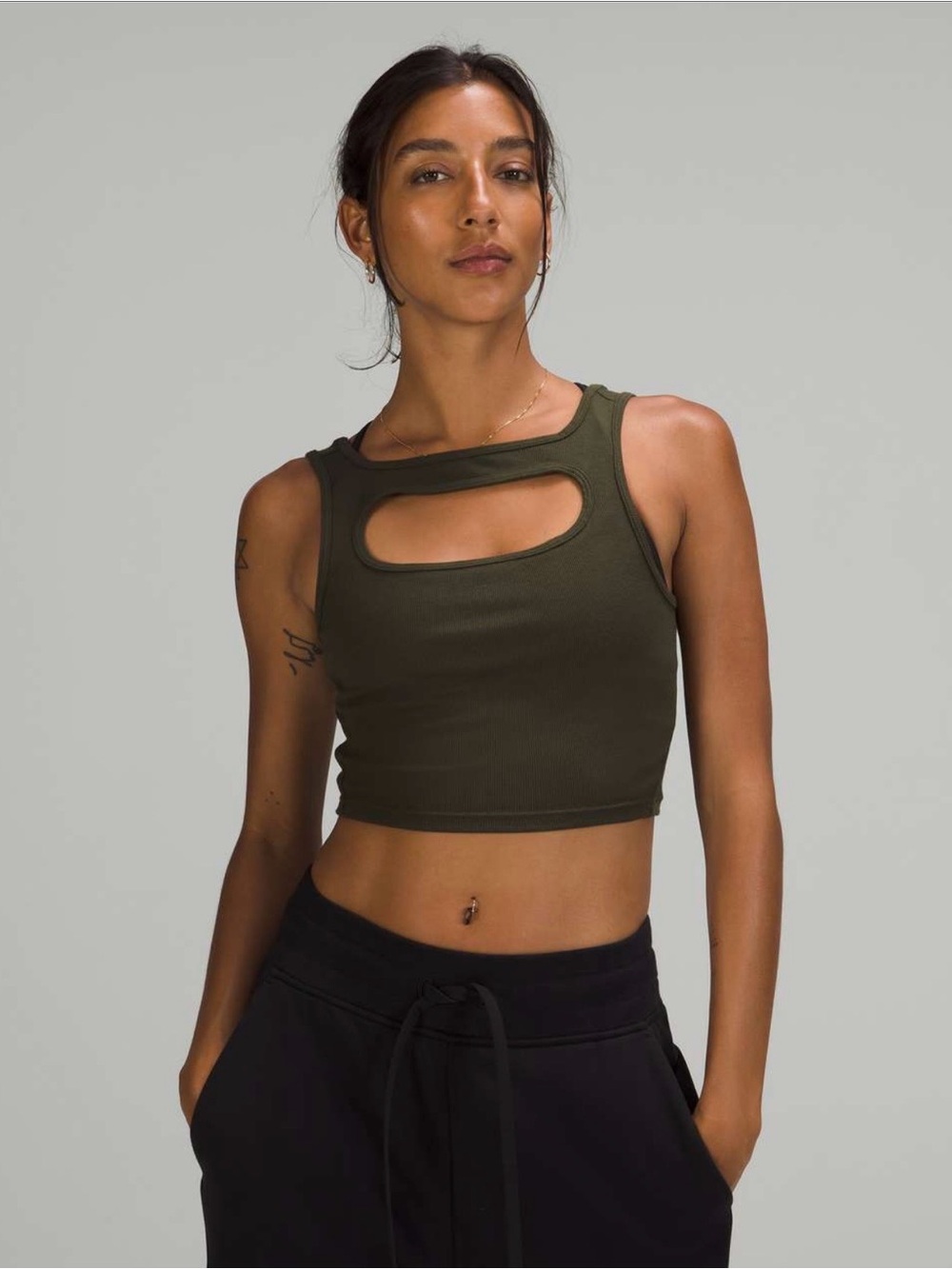 NEW Lululemon LA Front Cut-Out Crop Tank in Dark Olive Women’s Size 8 NEW